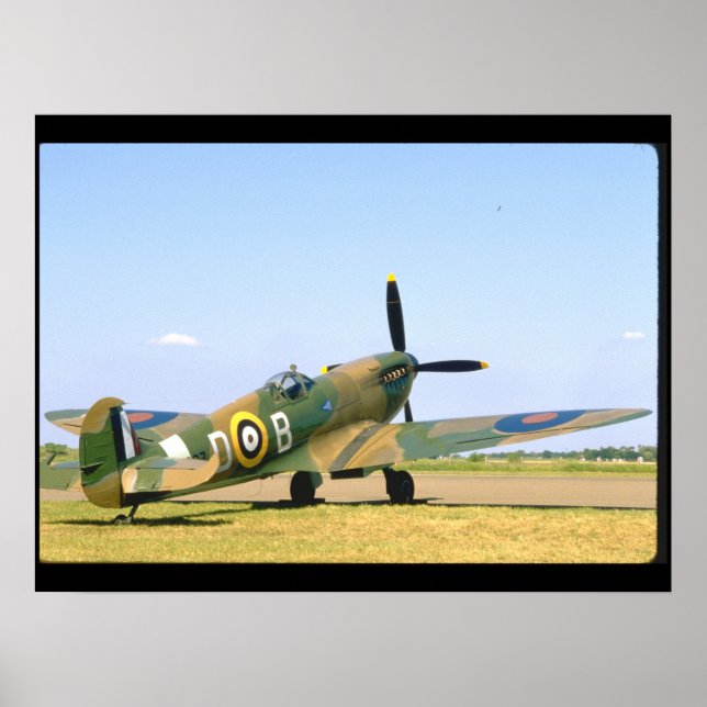 British Spitfire, bakre kvarteret View_WWII Flygpl Poster (Framsidan)