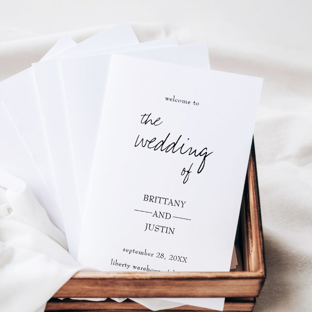 Brittany Elegant Script-mappat Bröllopsprogram (Elegant, folded wedding program with modern,calligraphy script in neutral, black and white.)