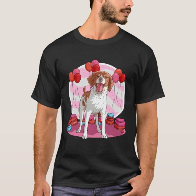 Brittany Spaniel Dog Heart Valentine Day Decor T Shirt (Framsida)
