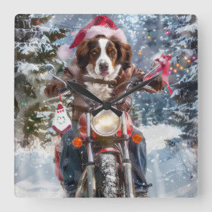 Brittany Spaniel Hund som kör motorcykel jul Fyrkantig Klocka