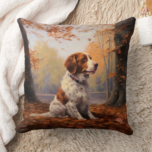 Brittany Spaniel i höstlöv Fall Inspire Kudde (Filt)