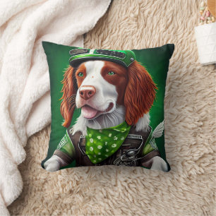 Brittany Spaniel kör cykel St. Patrick's Day Kudde