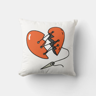 Brken Heart Red Kudde