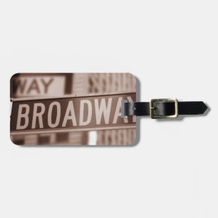 Broadway undertecknar bagagebricka