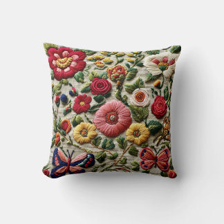 Broderad Blomma Kudde