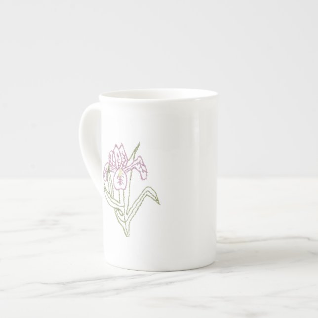 Broderad Iris Benporcelain Kopp Benporslin Mugg (Framsida vänster)