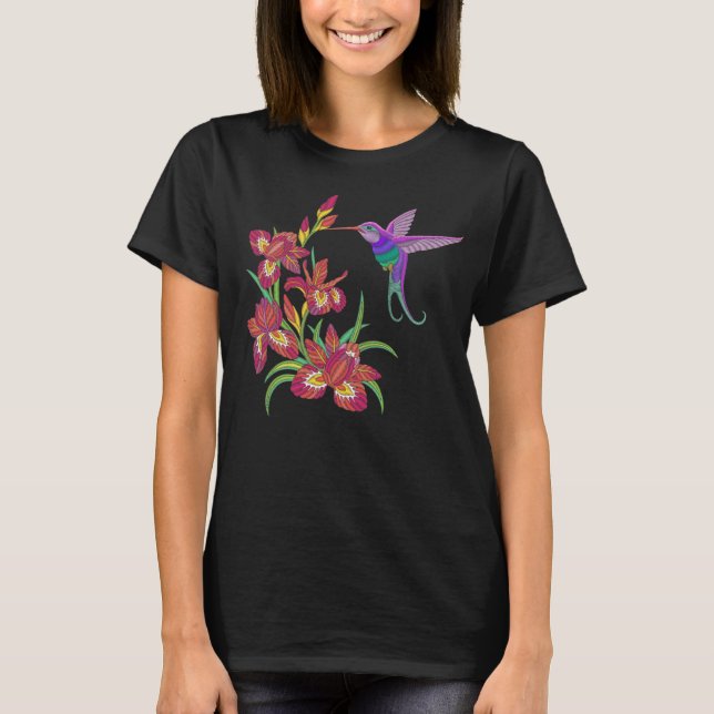 Broderade hummingbird- och Irisblommor Tee Shirt (Framsida)