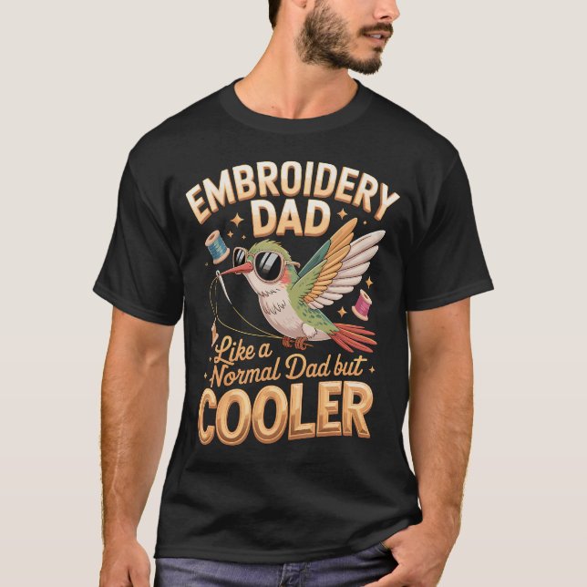 Broderi Pappa Som En Normal Pappa Men T Shirt (Framsida)