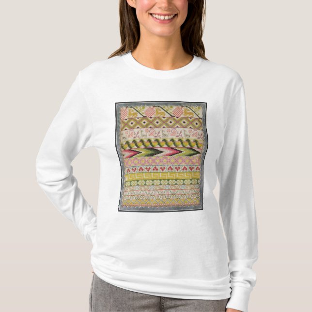 Broderimärkduk Tee Shirt (Framsida)