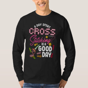Broderiy Ringar-projekt som tillbringas en dag i K T Shirt