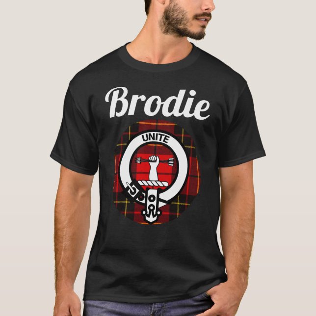 Brodie Klan Scottish Namn Jackar av Arm Tartan T Shirt (Framsida)