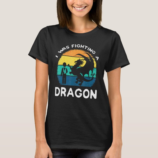 Broken Arm Dragon Shoulder Injury Surgery Recovery T Shirt (Framsida)