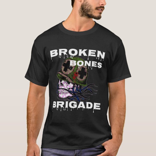 Broken Bones Brigade' Skalle Skateboardåkning  T Shirt (Framsida)