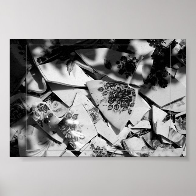 Broken Chyna Poster (Framsidan)