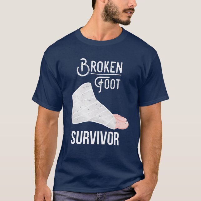 Broken Foot Gift: Broken Foot Survivor T Shirt (Framsida)