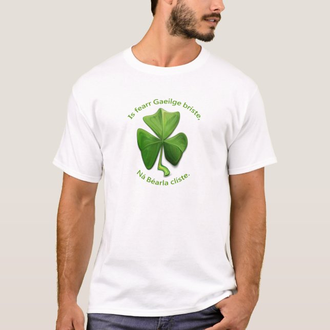Broken Irish är bättre än smart English. T Shirt (Framsida)