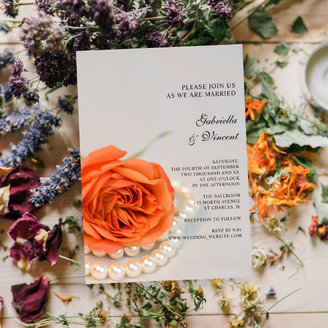 Bröllbjudan till orange Ro och vita pärlor Inbjudningar (Invite guests to your marriage with the elegant Orange Rose and Pearls Wedding Invitation.)