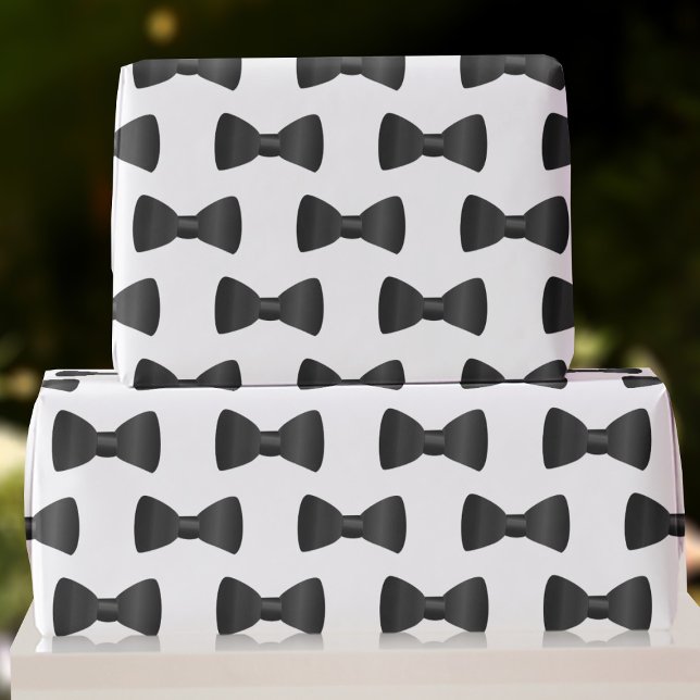 Bröllesman Svart och Vit Bandyklipping Presentpapp Presentpapper (Black and white bow tie pattern wrapping paper perfect for Groomsmen gifts!)