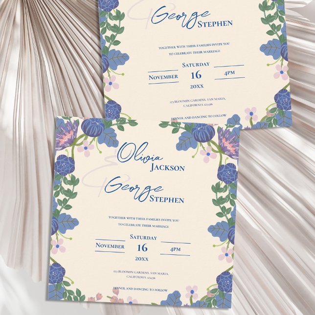 Brölloksinbjudan till söt Blue & Lila Blommigt  (Monogram Blue & Purple Floral Wedding Invitation)