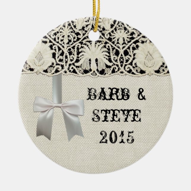 Bröllop Antique Snöre Linen White Classic Söt Julgransprydnad Keramik (Framsidan)