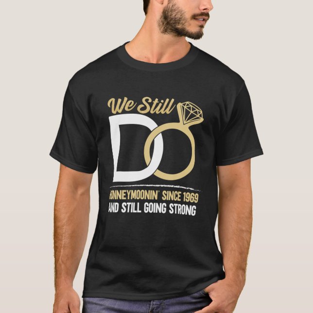 Bröllop-årsdagen fortsätter att hedra oss sedan de t shirt (Framsida)