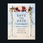 Bröllop Beach Canopy Watercolor Burgundy Blommigt Meddelande Vykort<br><div class="desc">Elegant bröllop Canopy Watercolor Burgundy Marsala Blommigt Bröllop Förlovning Announcement Save Postcard innehåller vackra burgundy ro,  rosa ros och röd ros. Träets kanopy-båge i bröllop omfattar botaniskt grönt på en sandstrand i blå himmel havsbotten.</div>