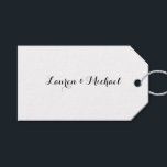 Bröllop Elegant minimalistisk kalligrafi svart vit Presentetikett<br><div class="desc">Den här mallen kan anpassas för att uppfylla alla professioneller.</div>