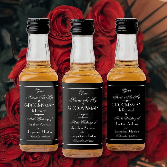 Bröllop Frieri du bli min Groomsman Mini Spritflaskor Etikett (For a Simple, Elegant Wedding "Will You Be My Groomsman" Invitation. Black with White Lettering.)