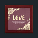 Bröllop Gift Box Modern Golden Ro Burgundy Red Minnesask<br><div class="desc">Modern Bröllop-presentboxmallar - Modern guldfärja Ro och Vintage Burgundy Red Background. En Perfekt för din stora dag. Alla textstorlekar i stil,  färg,  kan ändras för att passa dina behov!</div>