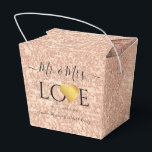 Bröllop Guld Heart-skriften Namn Mr och T Presentaskar<br><div class="desc">Bröllop Rosa ros, Guld Heart-skript Namn Mr. och bröllopsgänge Faux-hjärtsvart skript Mr. och Monogram namn Wedding föredrar Personlig Wedding favors black Script guld Heart Guld Mr. och Mrs Guld and Namn, du kan ändra bakgrunden Elegant (utskrift foteffekt från personlig foil hjärta), färg med brud och groom guld i vitt Skriptteckensnitt...</div>