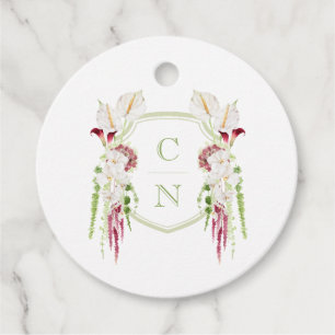 Bröllop med kaskad blomster monogram krön gåvor etiketter