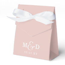 Bröllop med klassisk modern monogrammonogram i ros