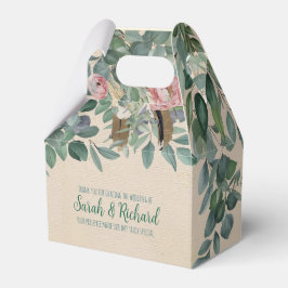 Bröllop med rosafärgade och salviafärgade blommor presentaskar