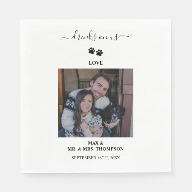 Bröllop Modern Photo Couple Pet Hund Drinks on US Pappersservett (Framsidan)