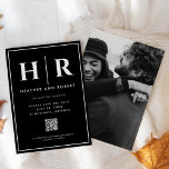 Bröllop Monogram Black Chic Enkel modern QR-kod Spara Datumet<br><div class="desc">Vi presenterar vår Bröllop Monogram Black Chic Simple Modern QR Code Save the Date - ett slimmat och sofistikerat val för par som vill ha en contemporary för sina meddelanden från bröllop. Detta svarta och vita räddar datumkortet utan problem kombinerar modern minimalism med tidlös elegans, vilket anger tonen för en...</div>
