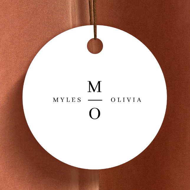 Bröllop Monogram Elegant minimalistisk enkel vit  Gåvor Etiketter (Skapare uppladdad)