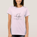 Bröllop Monogram Tshirt Gifts Tee<br><div class="desc">Monogrampresenter har ett stort urval anpassningsbara USPS-portabel frimärke,  klistermärken,  hälsningskort,  skjortor,  hattar,  knappar,  magneter och så mycket mer. Dessa monogram är underbara för att skicka ut bröllopsinbjudningar,  inbjudningar till firandepartiet,  tillkännagivande för studenten och överraska födelsedagsfester bara till namn några få.</div>