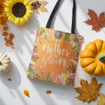 Bröllop Mor i groomhöstens måndyna Tygkasse<br><div class="desc">Mor i Groom Bröllop Tote Bag Templates - Elegant Autumn Maple Lövs,  Pumpkins and Sunrows Watercolor Flowers on Orange Gradient Background. En Perfekt för din stora dag! Alla textstorlekar i Stil,  Färg kan anpassas efter dina behov.</div>