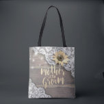 Bröllop Mor i solrosskogen Groom Snöre Tygkasse<br><div class="desc">Mor i Groom Bröllop Tote Bag-mallarna - Vintage Snöre,  Solros och String Ljus på Rustic Wood Background. En Perfekt för din stora dag! Alla textstorlekar i Stil,  Färg kan anpassas efter dina behov.</div>