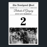 Bröllop Newspaper Roligt Black & White Photo Bröll Bordsnummer<br><div class="desc">En roligt av tidningen stil bröllop. Temat för tidningen bröllop har varit designat för att imitera en traditionell tidning med anpassade rubriker, text och svarta och vita foton. Den här tidningsmallen ändrar automatiskt dina uppladdade foton till svartvitt, så de måste ändras. En unik tidning stil bröllop är perfekt för alla...</div>