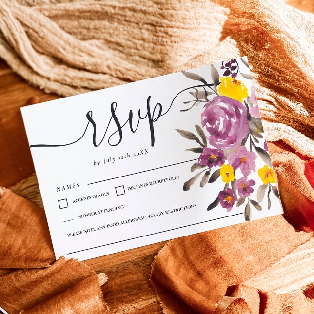 bröllop OSA av elegant Lila blommigt monogram (Elegant Purple floral wedding rsvp monogram)