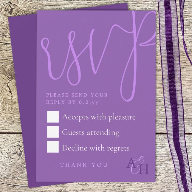 Bröllop OSA av plommonskript för Lila Calligraphy Kort (plum purple wedding rsvp enclosure card with elegant script calligraphy, return response card)