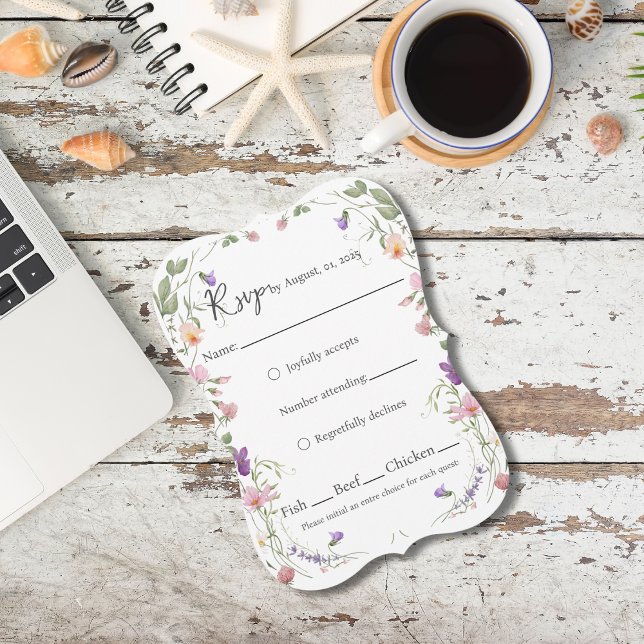 Bröllop OSA-kort för Wildblomma Gräns (Soft blush and lavender wildflowers frame this romantic RSVP card, perfect for garden weddings.)