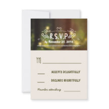 bröllop OSA som har växlats i rustik skog