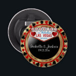 Bröllop par Las Vegas Stil - Red Flasköppnare<br><div class="desc">Flaska-öppnare. Bröllop par Las Vegas Stil i rött och guld. 📌 Om du behöver anpassa ytterligare klickar du på knappen "Klicka för att anpassa ytterligare" eller "Anpassa eller redigera design"och användor verktyg för att ändra storlek, rotera, ändra text färg, lägga till text och så mycket mer som möjligt. ⭐ Den...</div>