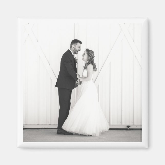 Bröllop Photo Newlyweds Mr & Black White Favor Magnet (Framsidan)