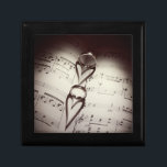 Bröllop Ring Hearts Music Smyckeskrin<br><div class="desc">En sammansättning bok vinklad bara höger gör att det eviga runda ringar blir till hjärtan.</div>