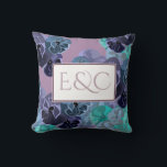 Bröllop/Romantic Lavender och Teal Blommigt Kudde<br><div class="desc">Mjuka femininavtryck med dammig rosa,  lavender och turkos asymmetriskt shabby chic-blommönster och initialer av nygifta.</div>