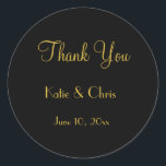 Bröllop Tack i skriptteckensnitt Runt Klistermärke<br><div class="desc">Tack för att du klisterat i ett elegant guld-teckensnitt som är accentuerat med en svart bakgrund,  tack vare den här chicen och klassen.</div>