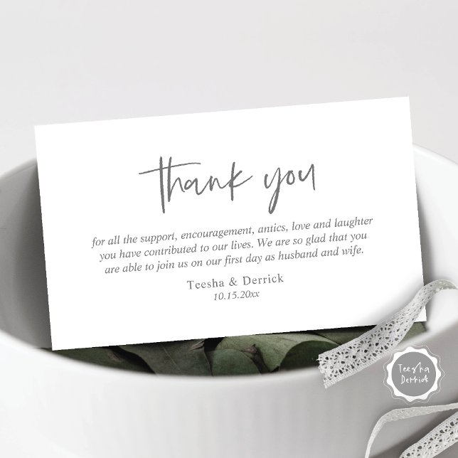 Bröllop Tack, Modern Enkel Skript Bilaga  (Wedding Thank you card, in modern casual script, dark grey design)